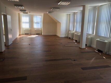 Offices to let in Bright Site Office