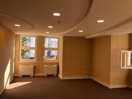 Offices to let in Bright Site Office