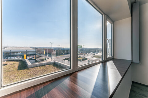 Offices to let in Korzo by Alfa Irodaház