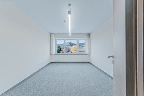 Offices to let in Korzo by Alfa Irodaház