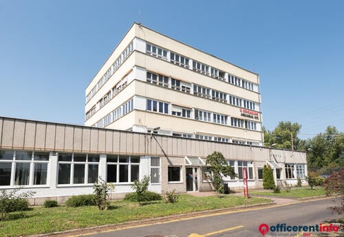Offices to let in Hunyadi J. út 162.