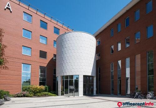 Offices to let in Infopark A épület