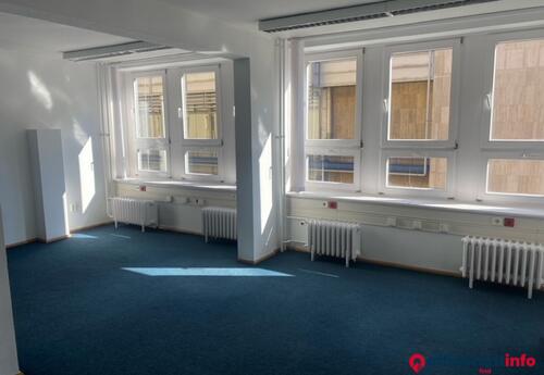 Offices to let in XIII. 3-as Metrónál 30 -90 nm-es irodák kiadók Váci út és a Dózsa György út kereszteződésénél
