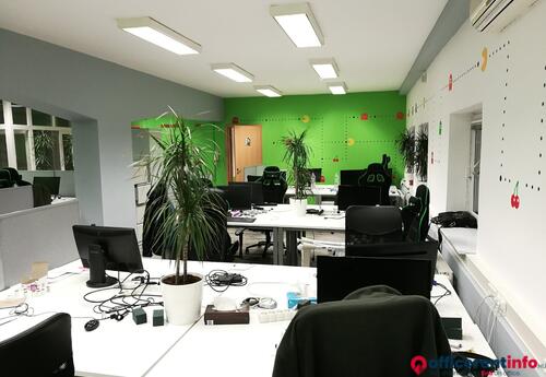 Offices to let in Baumann Gergely
