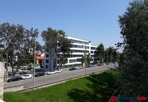 Offices to let in Szeged Inkubátorház