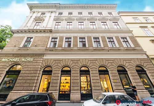 Offices to let in Ullmann Palota