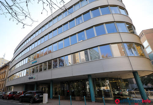 Offices to let in Globe3 Irodaház