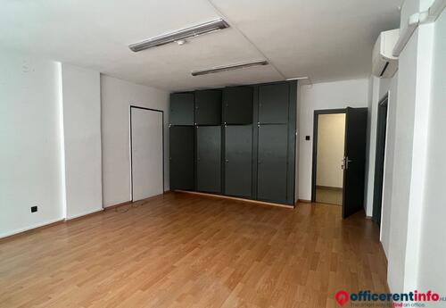 Offices to let in IV. Újpest Váci úton  kis méret iroda kiadó.