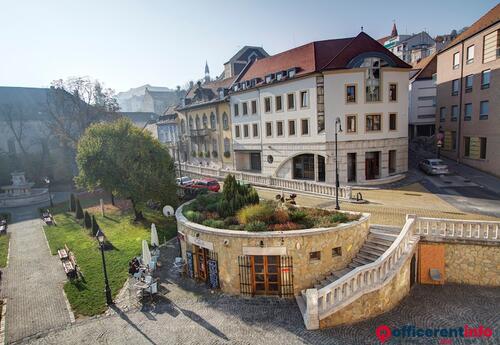 Offices to let in Corvin Ház