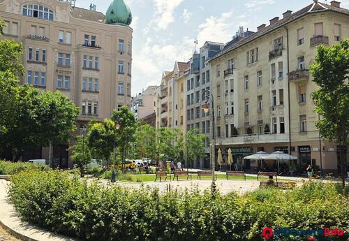 Offices to let in Bakáts Center