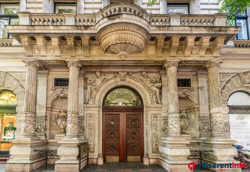 Offices to let in Stern Palota