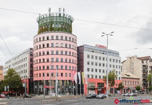 Offices to let in Generali Business Corner