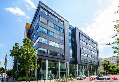 Offices to let in Green House