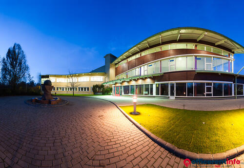 Offices to let in Forwarders Tópark Irodaház