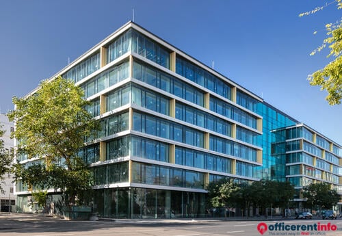 Offices to let in Green Court Office