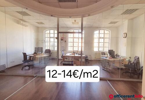 Offices to let in Bross Irodaház