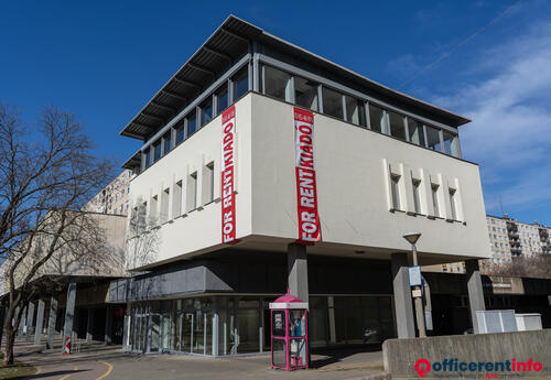 Offices to let in Vivax Kft