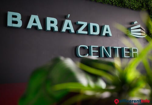 Offices to let in Barázda Center