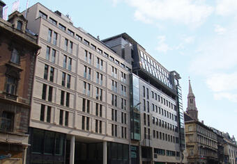 Meet, work or collaborate in our professionalRegus First Site  business centre