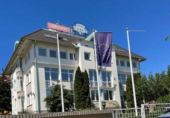 Sasad West Irodaház