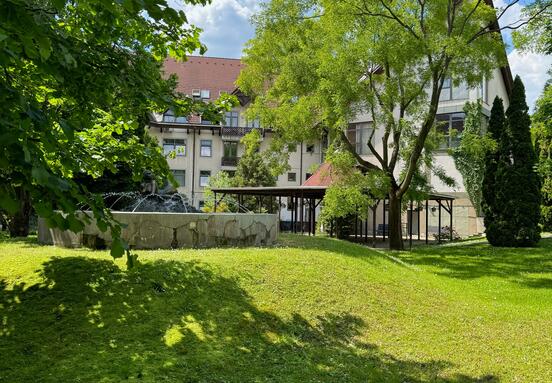 1112. Dayka Gábor utcában welness hotelben kiadó irodák  33-125 m2-ig