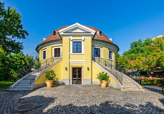 Selyemgombolyító Selyemgombolyító