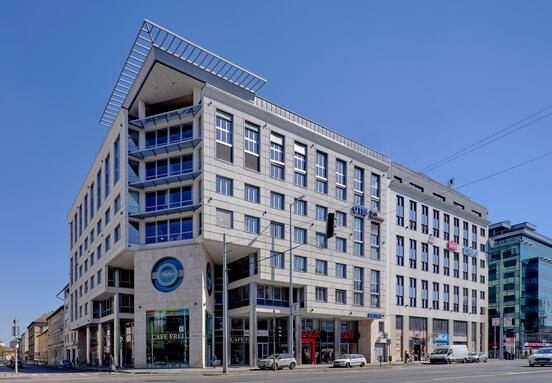 Revitalized reception areas and a new prestigious tenant at CityZen office building