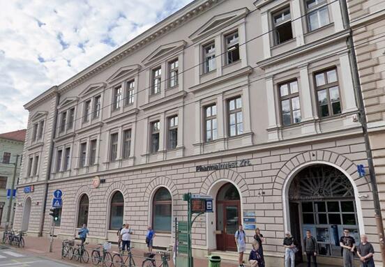 Kiadó Irodahelyiség