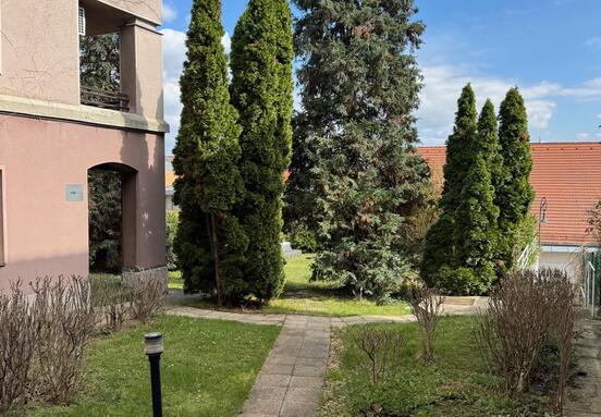 III. Seregély utcában belső 2 szintes önálló iroda kiadó