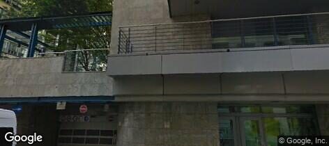 Street View: Uniqa Plaza