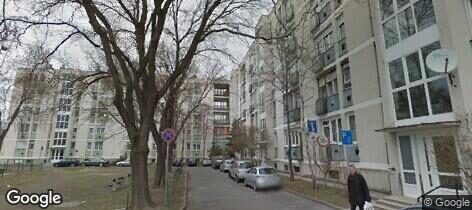 Street View: M66  Irodaház