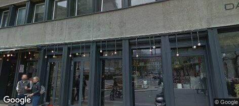 Street View: Szent István Tér Irodaház