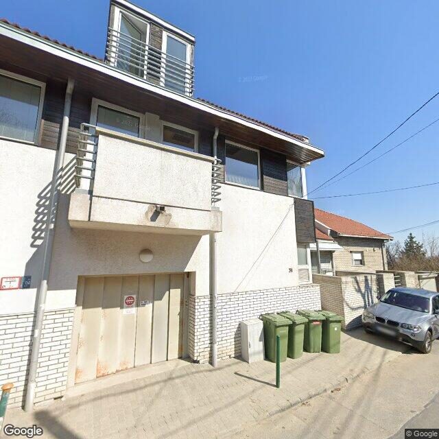 Street View: Felhévízi nagy iroda (186 nm)