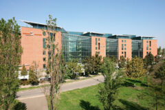 Offices to let in Infopark D épület