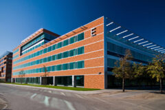 Offices to let in Infopark E épület