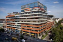 Offices to let in Centerpoint