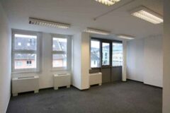 Offices to let in Terrapark D tömb