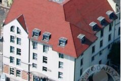 Offices to let in Laktanya irodaház