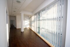 Offices to let in M66  Irodaház