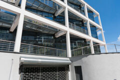 Offices to let in M66  Irodaház