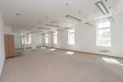 Offices to let in Leier City Center - "A" Irodaház