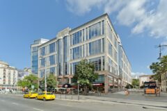Offices to let in East-West Business Center