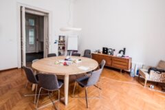 Offices to let in SAS 16 Irodák
