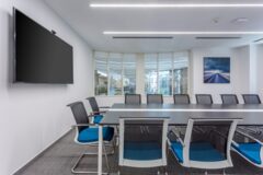 Offices to let in House of Business Bank Center