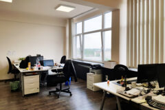 Offices to let in Monori Center Irodaház