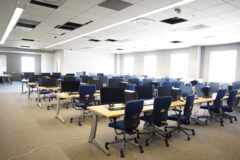 Offices to let in Duna Plaza Office