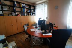 Offices to let in Kiskun Meridián Irodaház