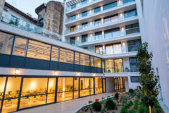 Offices to let in Loffice Irodaház - Salétrom
