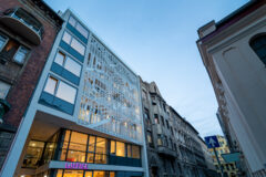 Offices to let in Loffice Irodaház - Salétrom