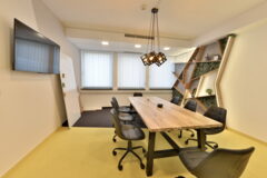 Offices to let in Buda Square Office Building